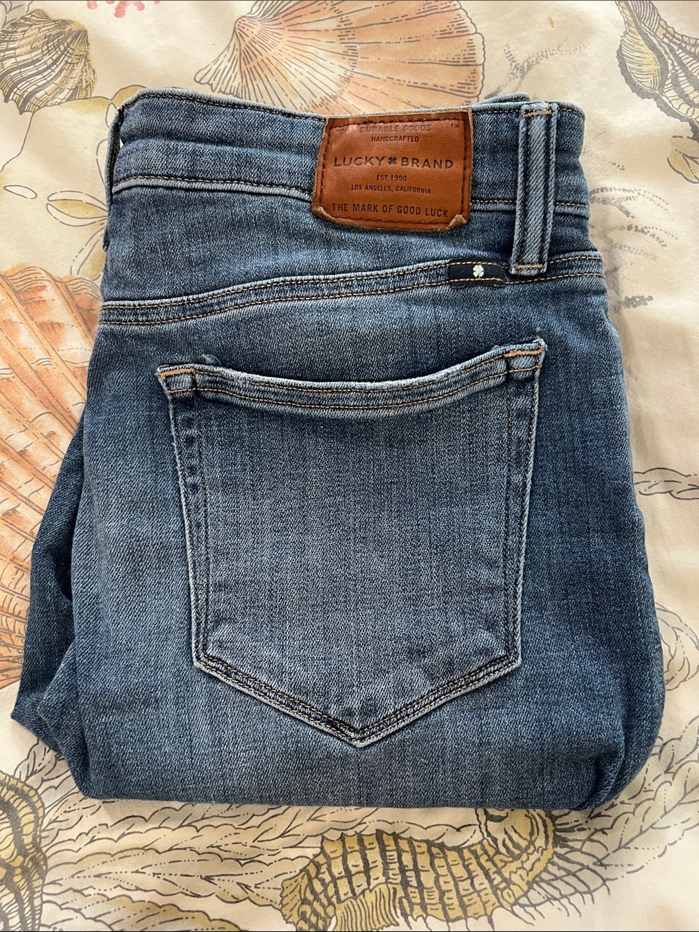 Lucky Brand Women's Skinny Jeans in Mid Blue Wash